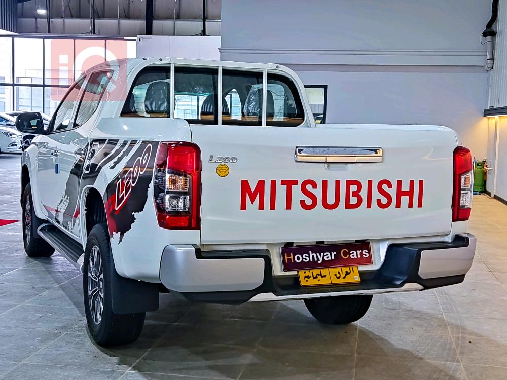 میتسوبیشی L200